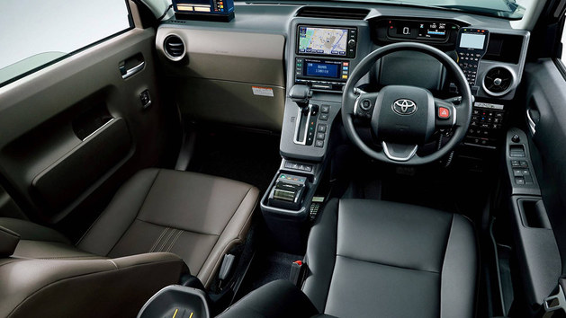 丰田发布全新出租车官图 采用混合系统