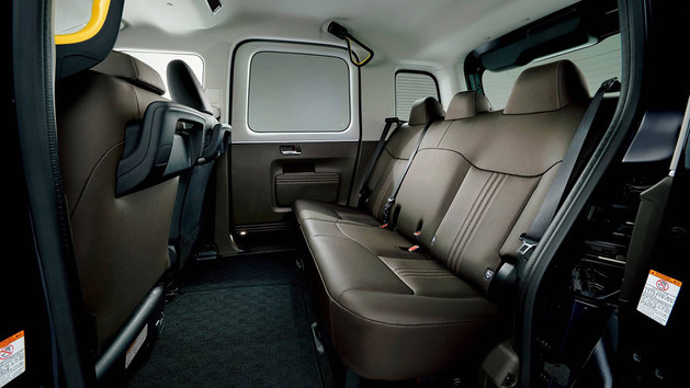 丰田发布全新出租车官图 采用混合系统