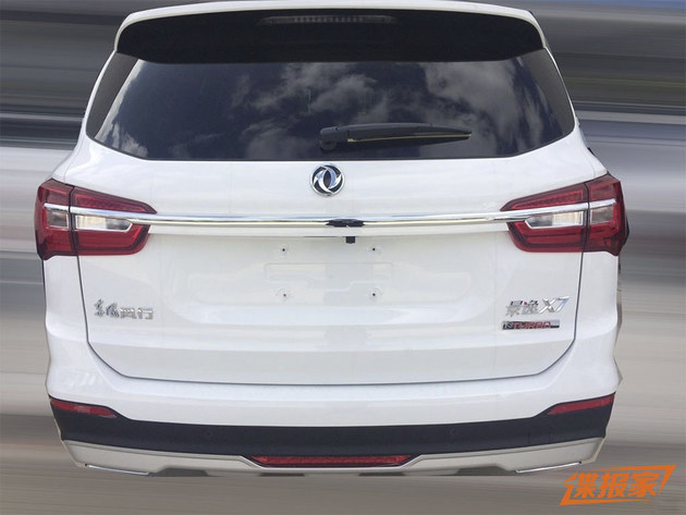 东风景逸X7谍照曝光 将于明年年初上市