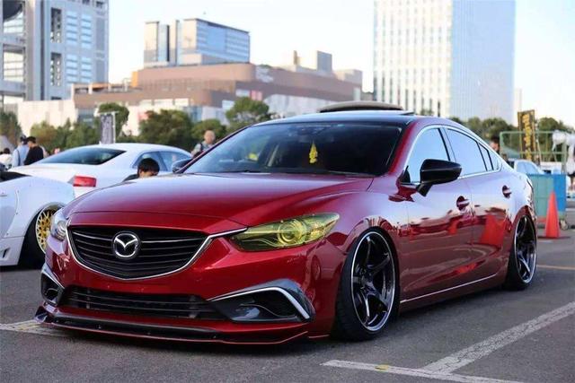 接替锐志&ldquo;泡妞神车&rdquo;的地位，这款日系车够资格吗？