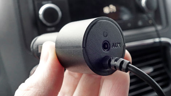 想在车内和Alexa小姐姐对话？佳明有更便宜的解决办法啦!