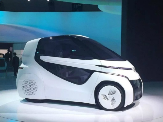 丰田固态电池能量密度达到600Wh/kg，量产提前至2020年