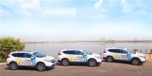 如果纯电动是未来，那么到底谁能定义现在？