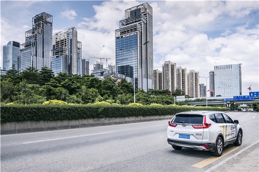 如果纯电动是未来，那么到底谁能定义现在？