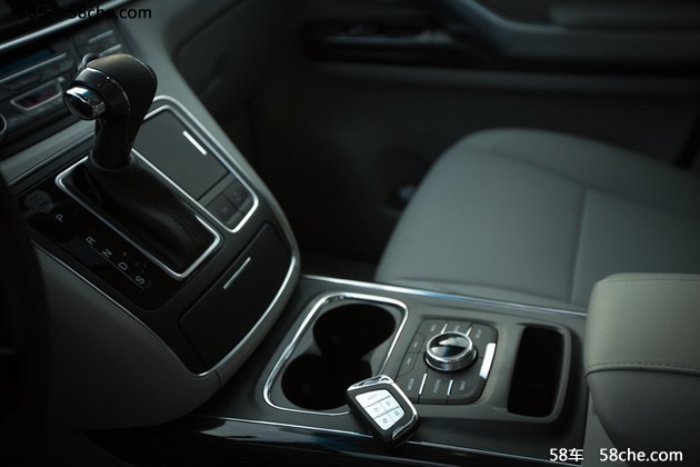 江淮瑞风M6预售25-30万 11月17日上市