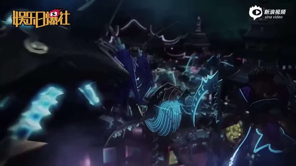 周杰伦穿父女装牵小周周手