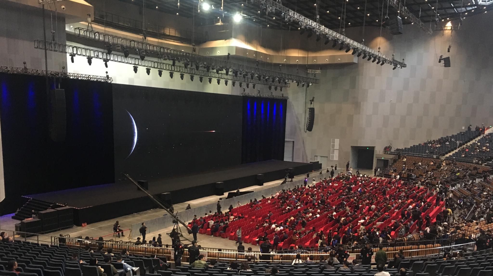 【30秒带你走进成都大魔方】千呼万唤,终于掀开神秘面纱了,大成都的新