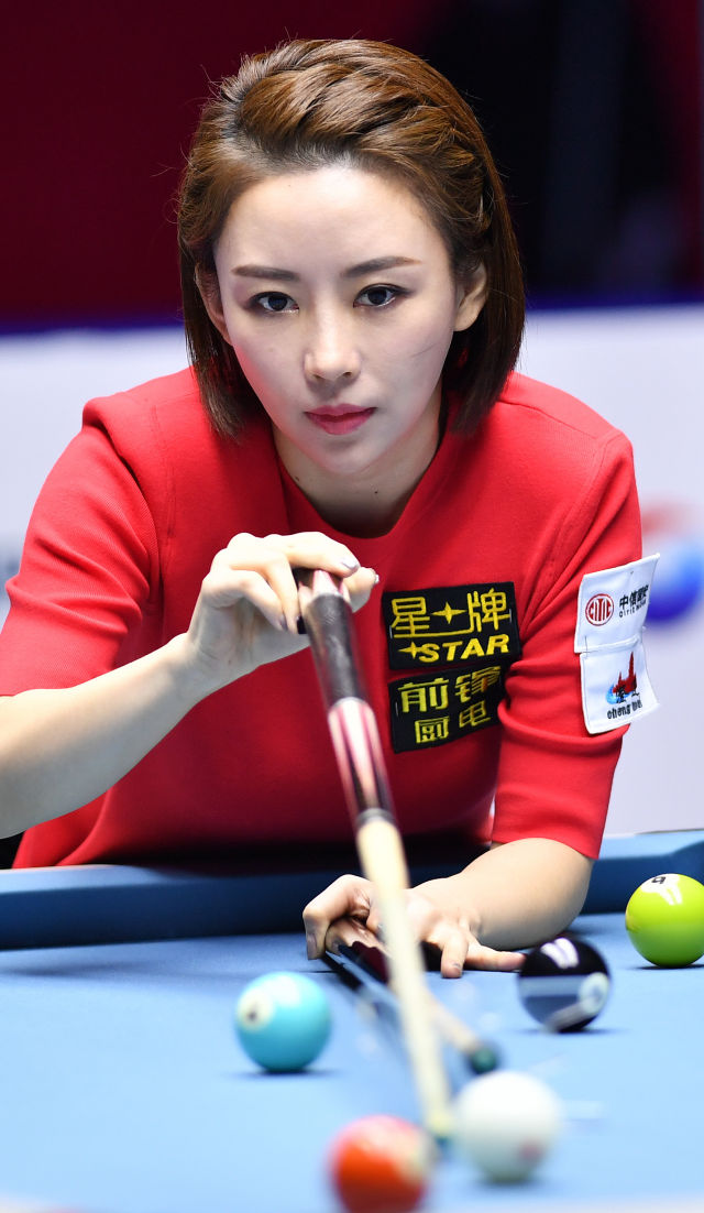 在潘晓婷看来,自己的其他跨界活动和台球是相辅相成的关系.