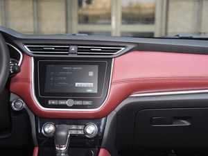 荣威RX3正式上市 售价00.00-00.00万元