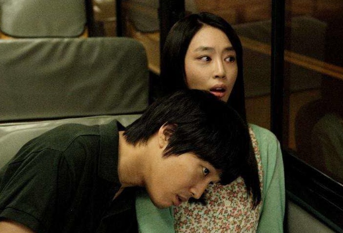 人跟鬼居然可以和谐相处,还帮鬼完成他们的愿望,真是稀奇!