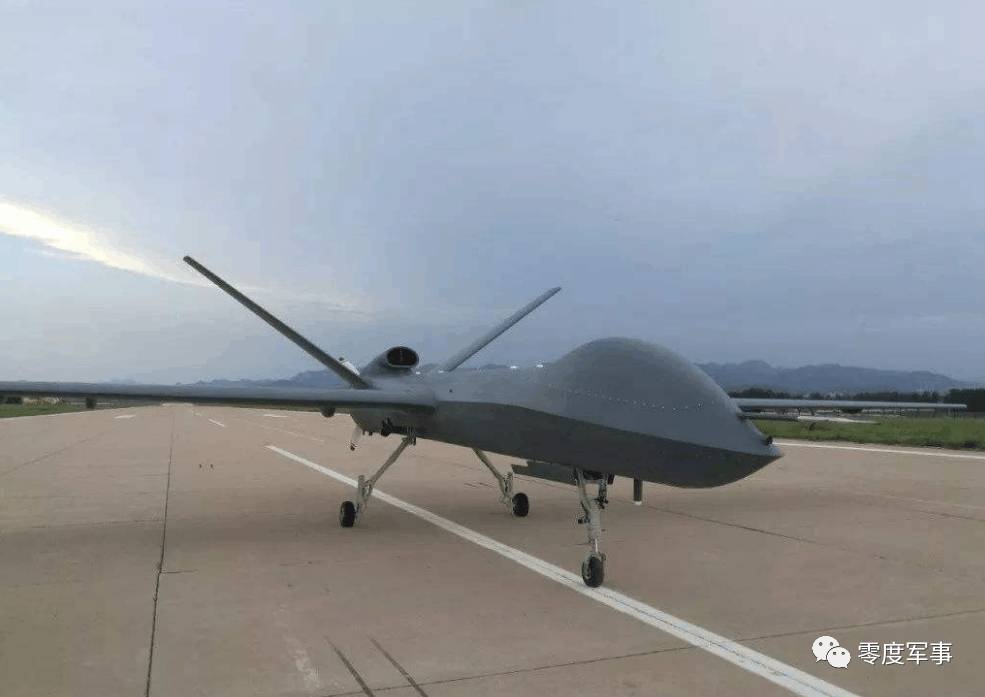 中国最新无人机,与蝙蝠一般小,能飞到25千米高空,造价仅百元