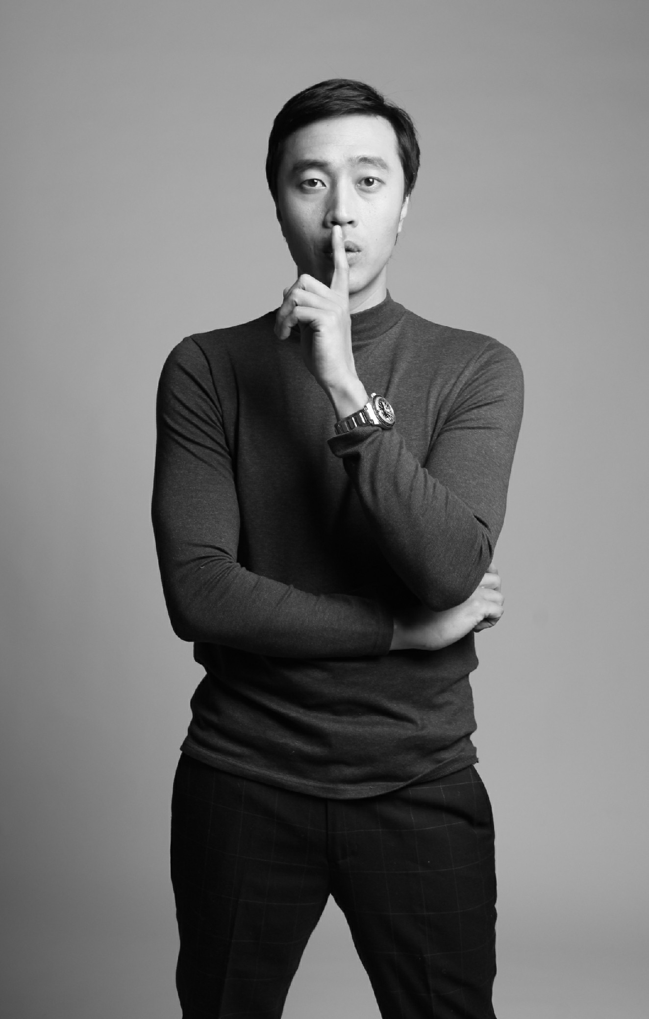 双鱼陨石转战北京郭晓明分饰两角演绎双面克隆教授