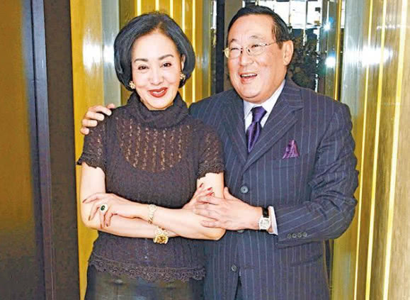 何莉莉|谭玉梅|赵世光_新浪新闻