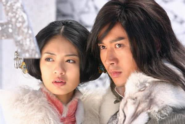 阿娇26岁出演的这部剧,剧情惨不忍睹,最后男主是谁都分不清了