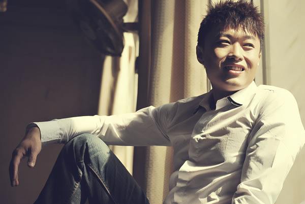 他用三十分钟写完这首歌却无人愿意演唱无奈之下自己唱红全国