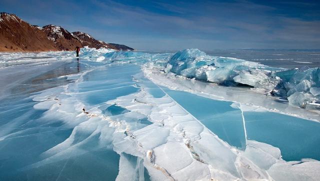 中国最冷的地方是什么地方 呼伦贝尔冻的冒烟 当地居民是如何出行的