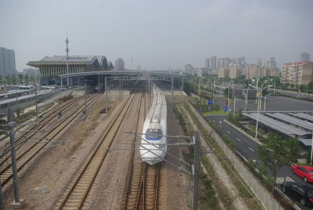 长三角首条市域铁路——金山铁路,6周岁生日快乐!