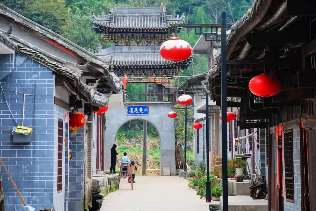 流水屋下绿横溪,这座陕西千年古镇,究竟有多难忘怀?