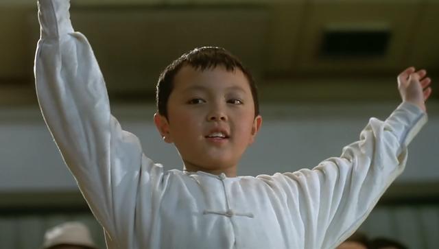 他是功夫童星,本以为是李连杰的"接班人",结果长大后转型了