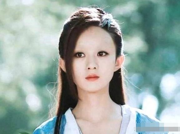 当明星没有眉毛:赵丽颖可爱,赵又廷似路人,迪丽热巴惊艳