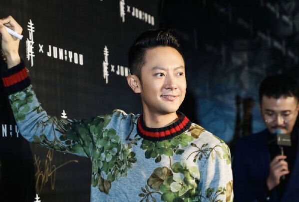 印小天首次回应插刀教事件自嘲看人不太准被骗婚后情商提高