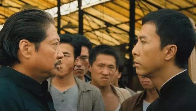 这件事说到底应该是理念的不合,两位都是娱乐圈大哥级人物,在拍摄中