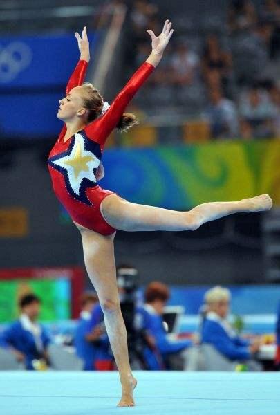 美国体操最美女神,北京奥羽一战成名,现身材让程菲羡慕