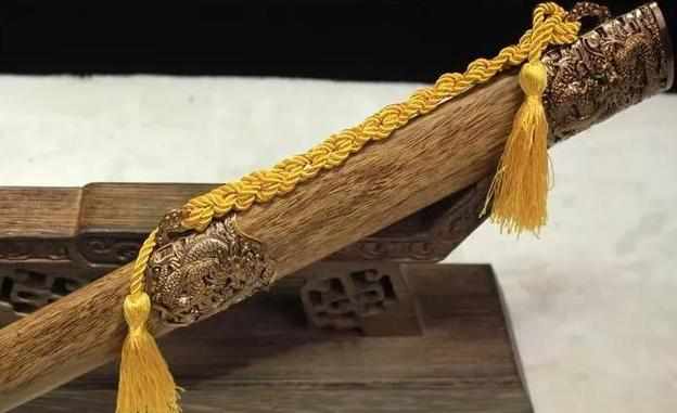 清东陵中的宝物,如今都在什么地方?慈禧的夜明珠在她的鞋子上