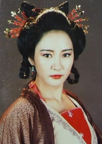 新《天龙八部》康敏是全球最美面孔，剧照比张馨予风情，惊艳了！|康敏|天龙八部|张馨予_新浪新闻