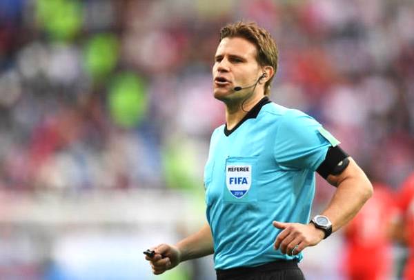 黑哨?欧冠裁判能力不如中超裁判 罚下c罗后吹3点找平衡