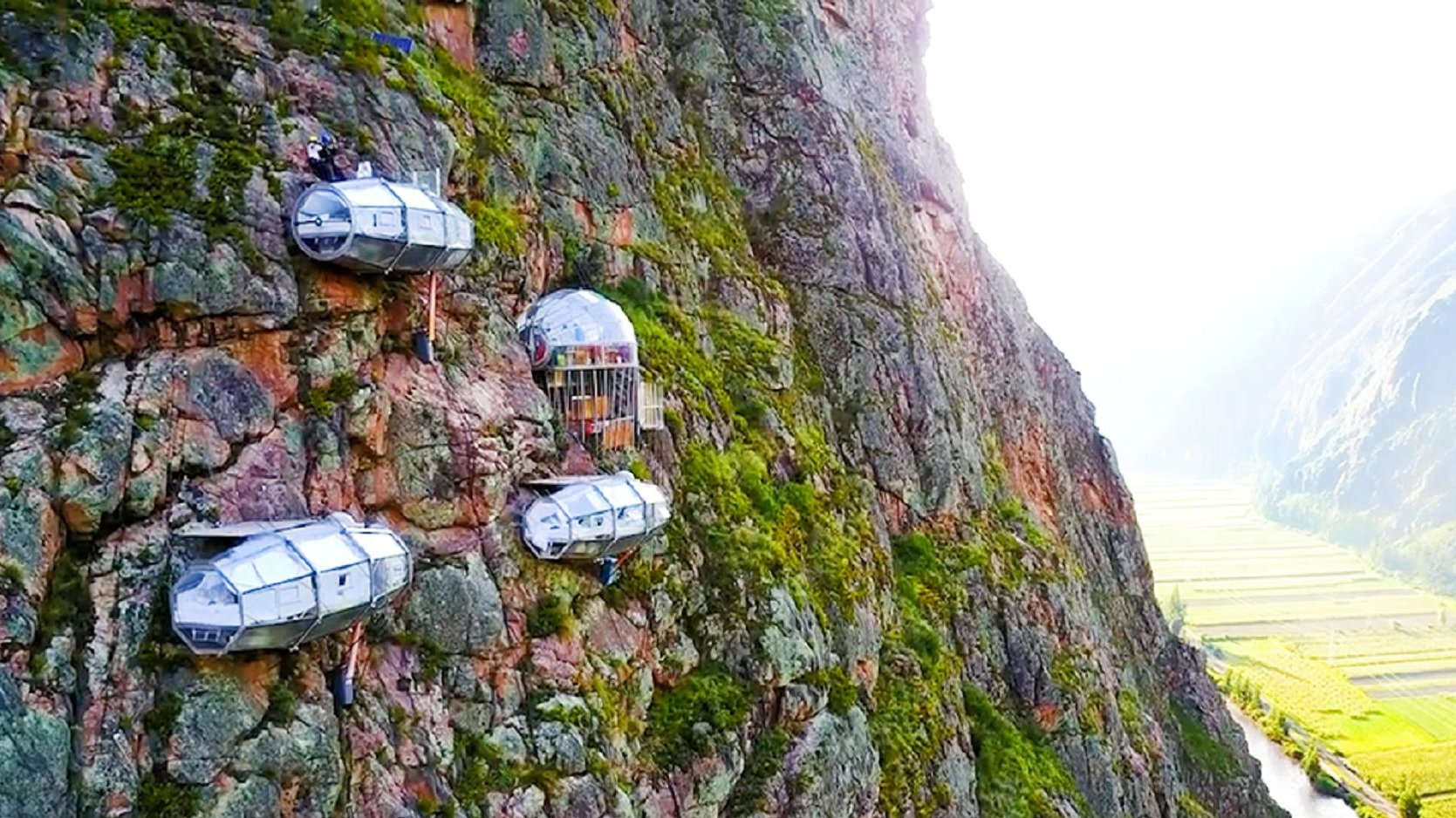挪威布道石悬崖酒店图片