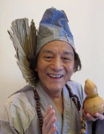 活佛济公游本昌少年照片帅过小鲜肉网友超级偶像