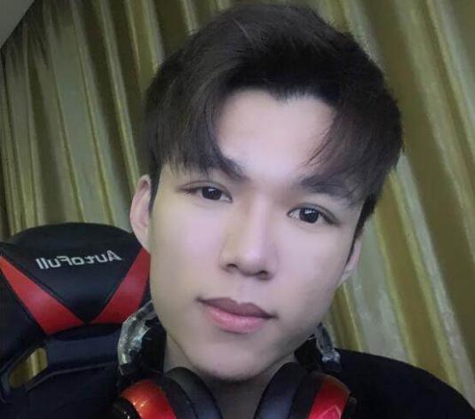 冠军打野淘宝权入驻比心陪玩,接单竟然只接女粉丝?