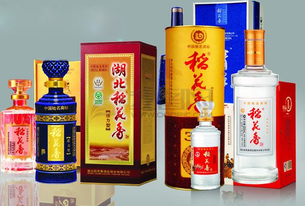 湖北白酒品牌排行榜_贵州茅台镇大福酒业集团