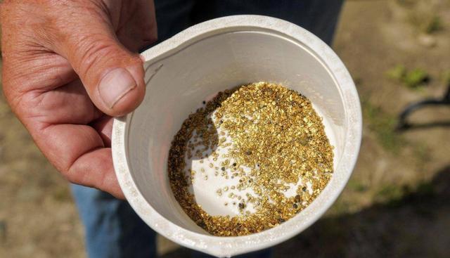 里面满是黄金,尽管淘金百年依然金子不断