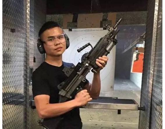 其实这位神人就是鄢奉天-----一位16岁的传奇黑客!人称"菜霸"!