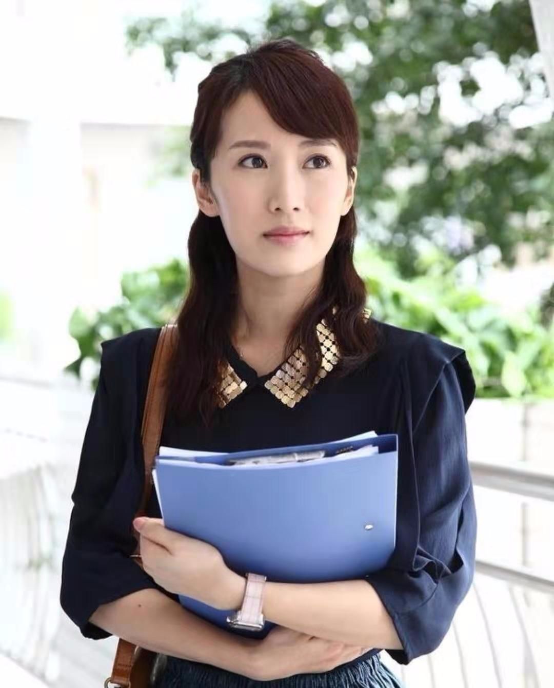 凭蜗居一炮而红的李念再度受关注如今却只能演配角