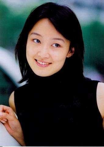 两人结婚生了一个女儿,这使得每个人都认为杨柳的婚姻终于解决了,但是