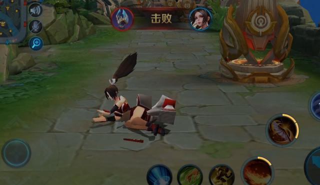 火舞在倒地的时候像不像困了要睡觉的样子呢.