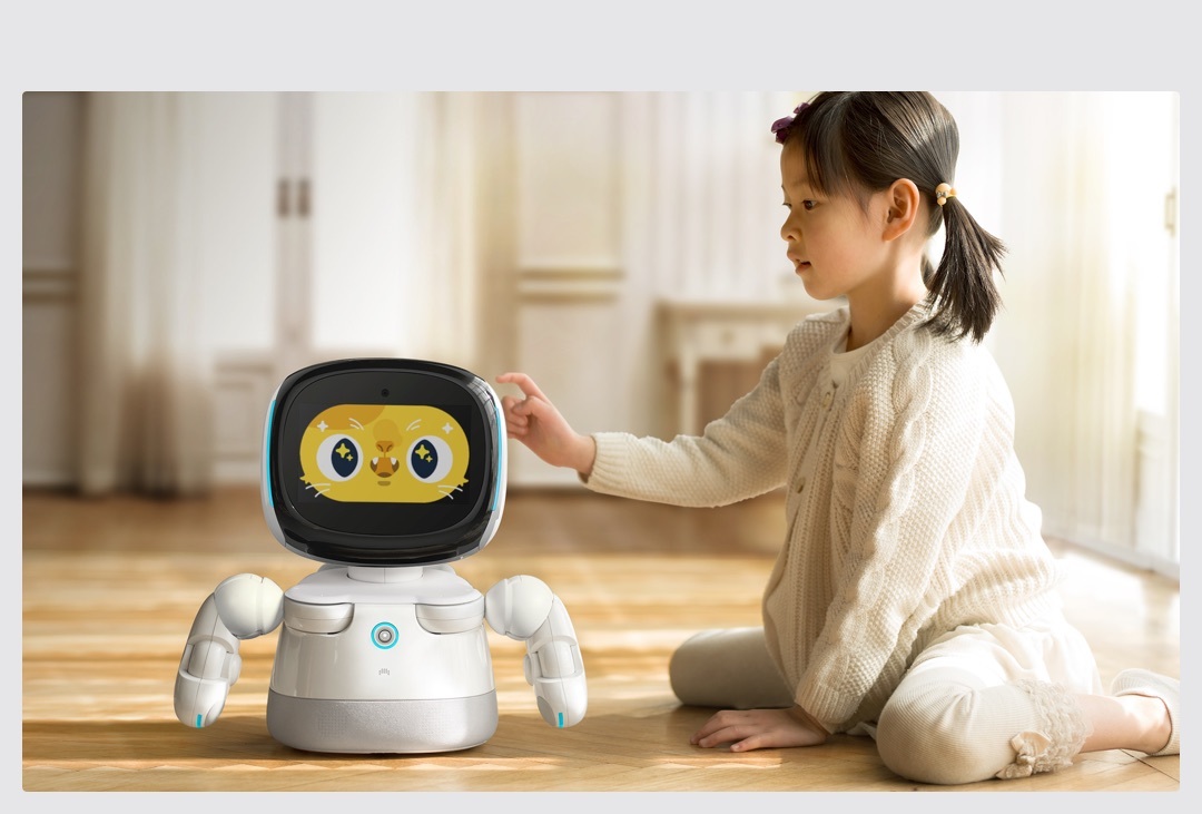 内置小爱同学智能交互机器人全面升级新技能全面秒杀友商