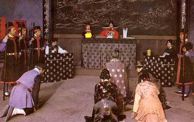 三男共妻生子后相互争抢不能验基因咋办这名官员的判法绝了