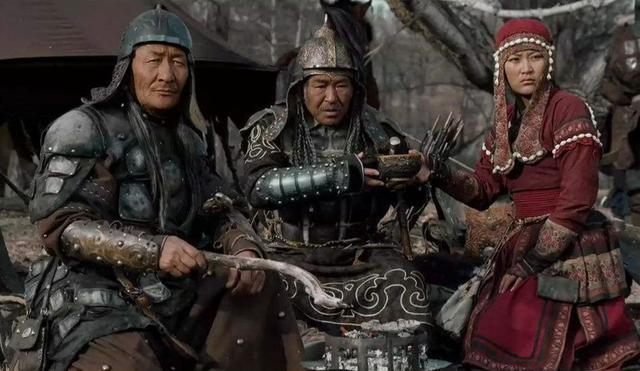 而到了15世纪,金帐汗国彻底解体,整个西伯利亚进入无序状态,到1460年