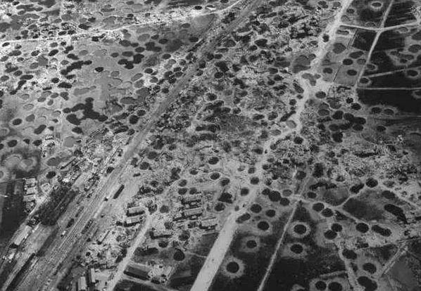 2000吨凝固汽油弹火烧东京,100万人无家可归!鬼畜李梅却获勋章