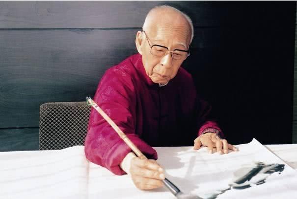 饶宗颐也是潮州人,她跟庄月明的父亲庄静庵是好朋友.