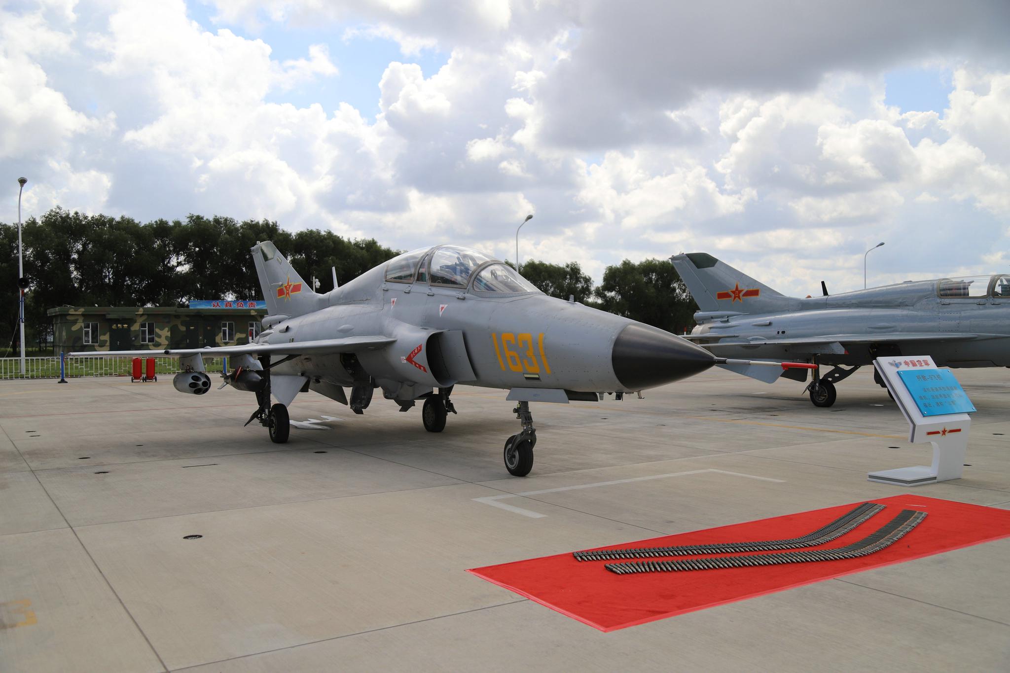 中国教练机短板!刚解决高级教练机短缺,又遭遇初级教练机老化