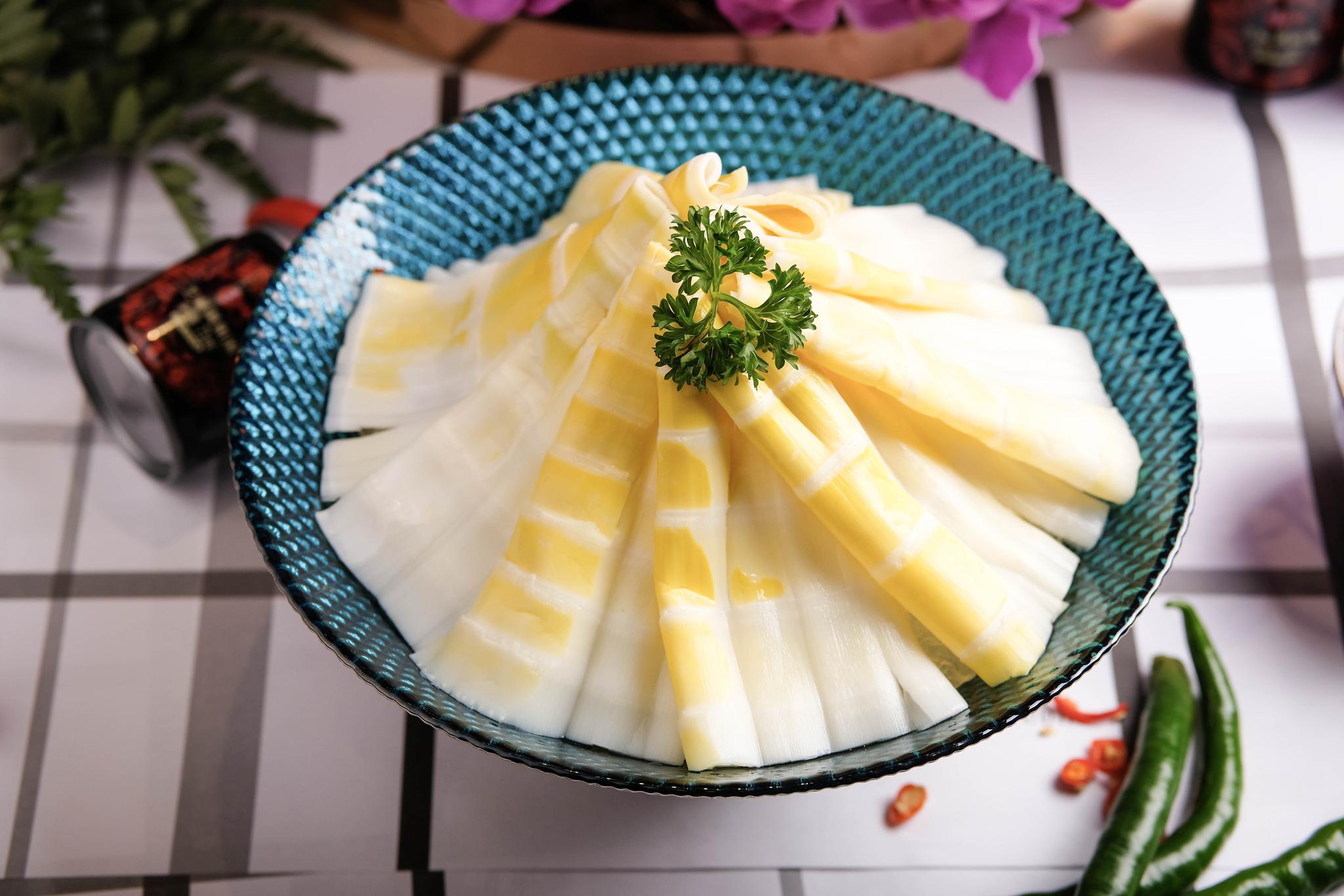 4.9折你还不来这里,我就吃着火锅唱着歌,等你一个月!