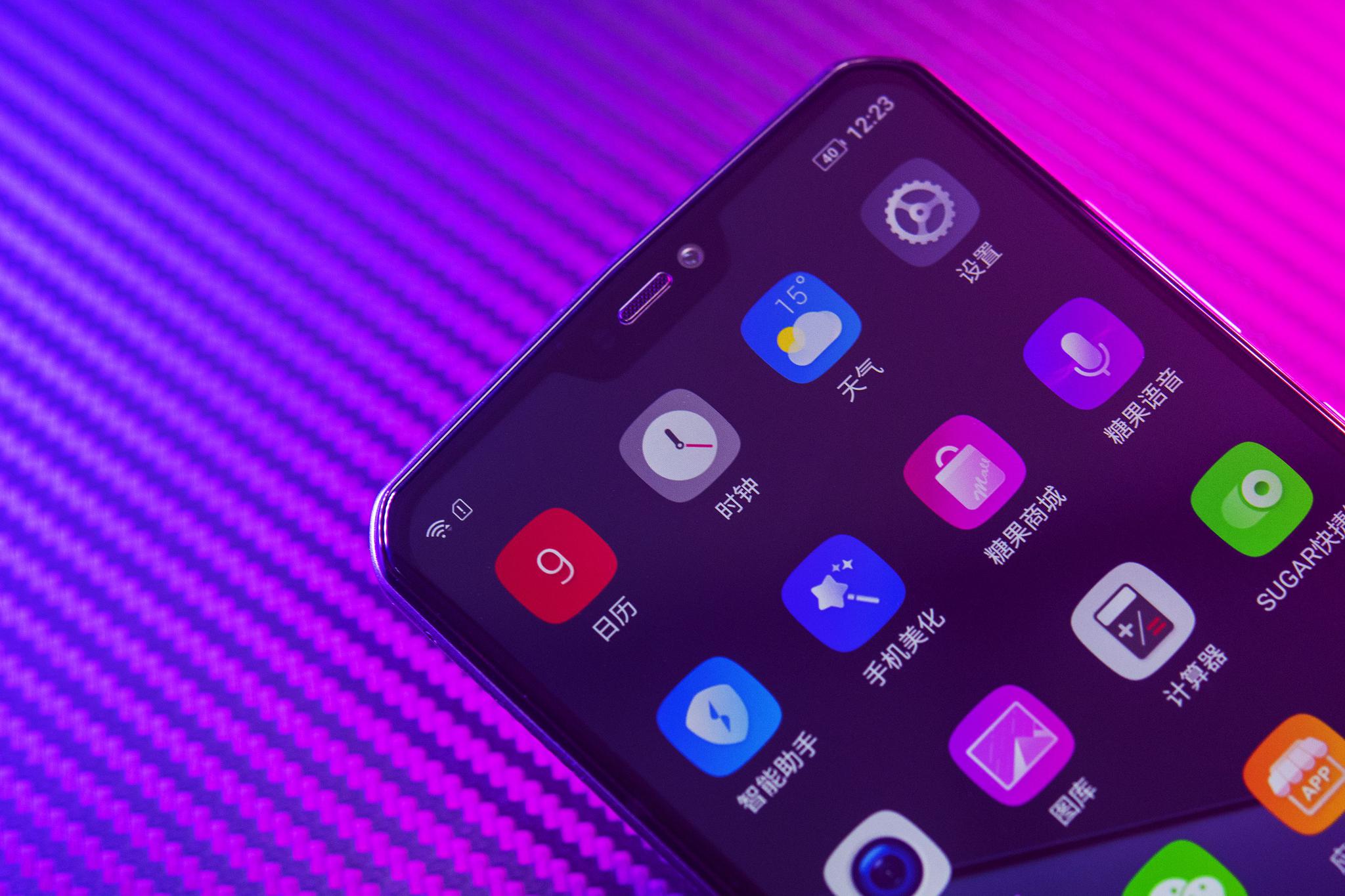 感受超跑的澎湃激情糖果电霸手机c21图赏