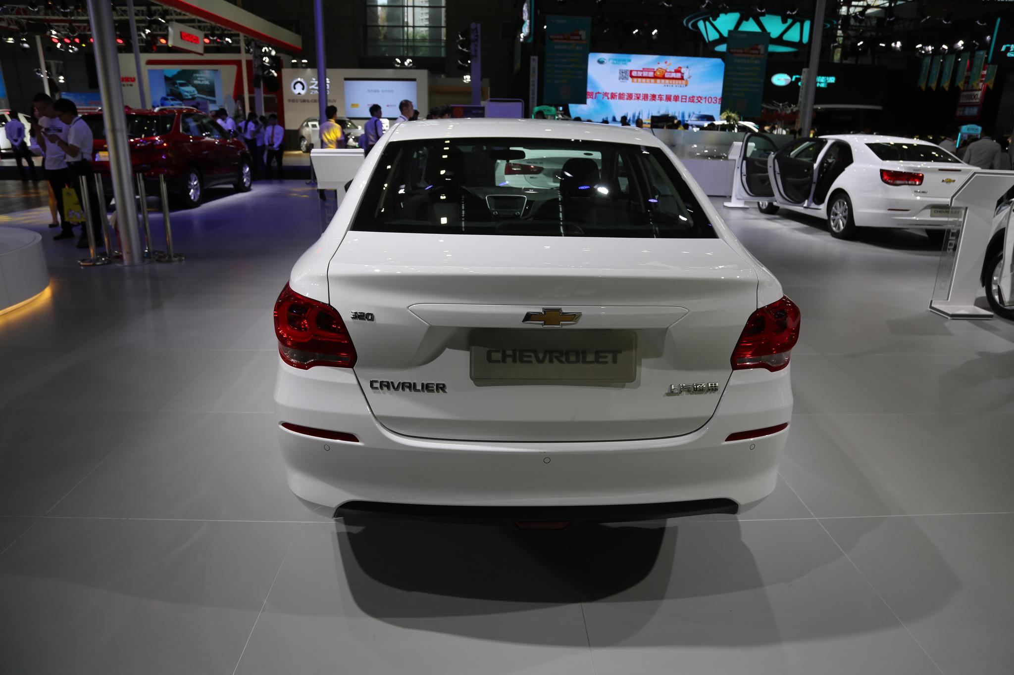 实拍雪佛兰科沃兹,8万级别精品全能中级家轿!-新浪汽车