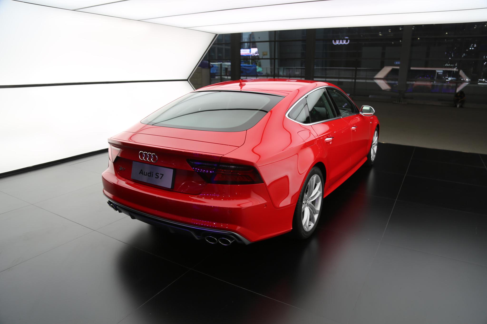 奥迪s7 sportback,130万级别运动轿车,车展实拍!