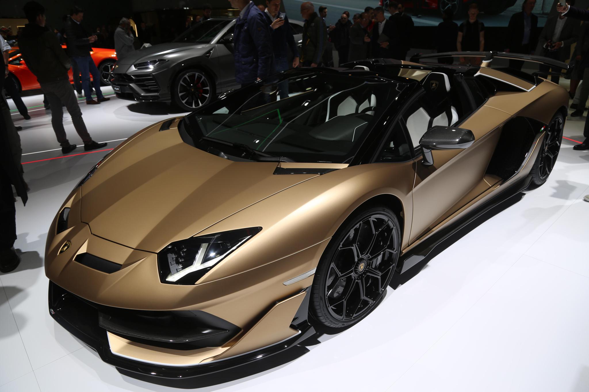 阿斯顿马丁概念车宾利纪念版兰博基尼敞篷版顶级名车你选谁